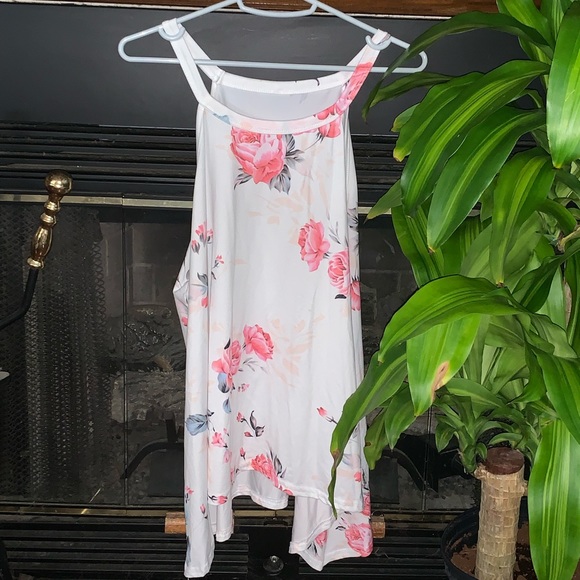Tops - Rose patterned ladies’ tank top